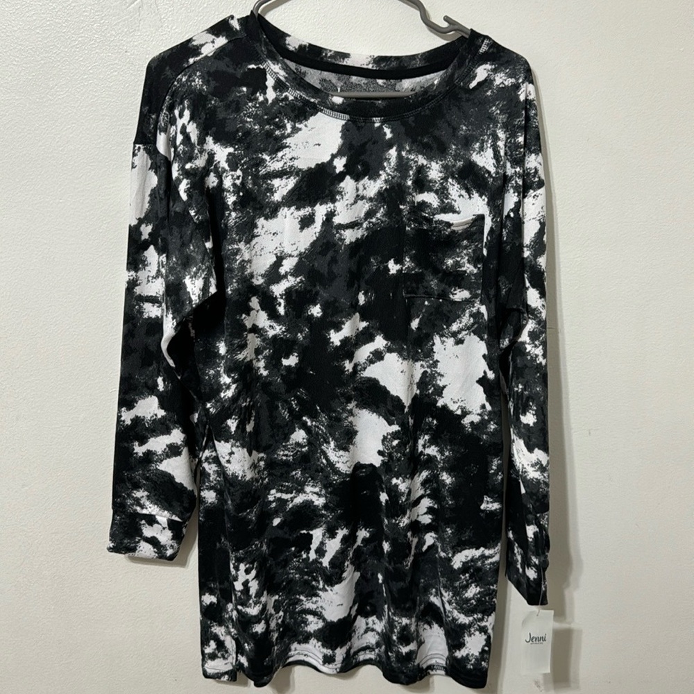 Sleepshirt has small front pocket left side chest area
